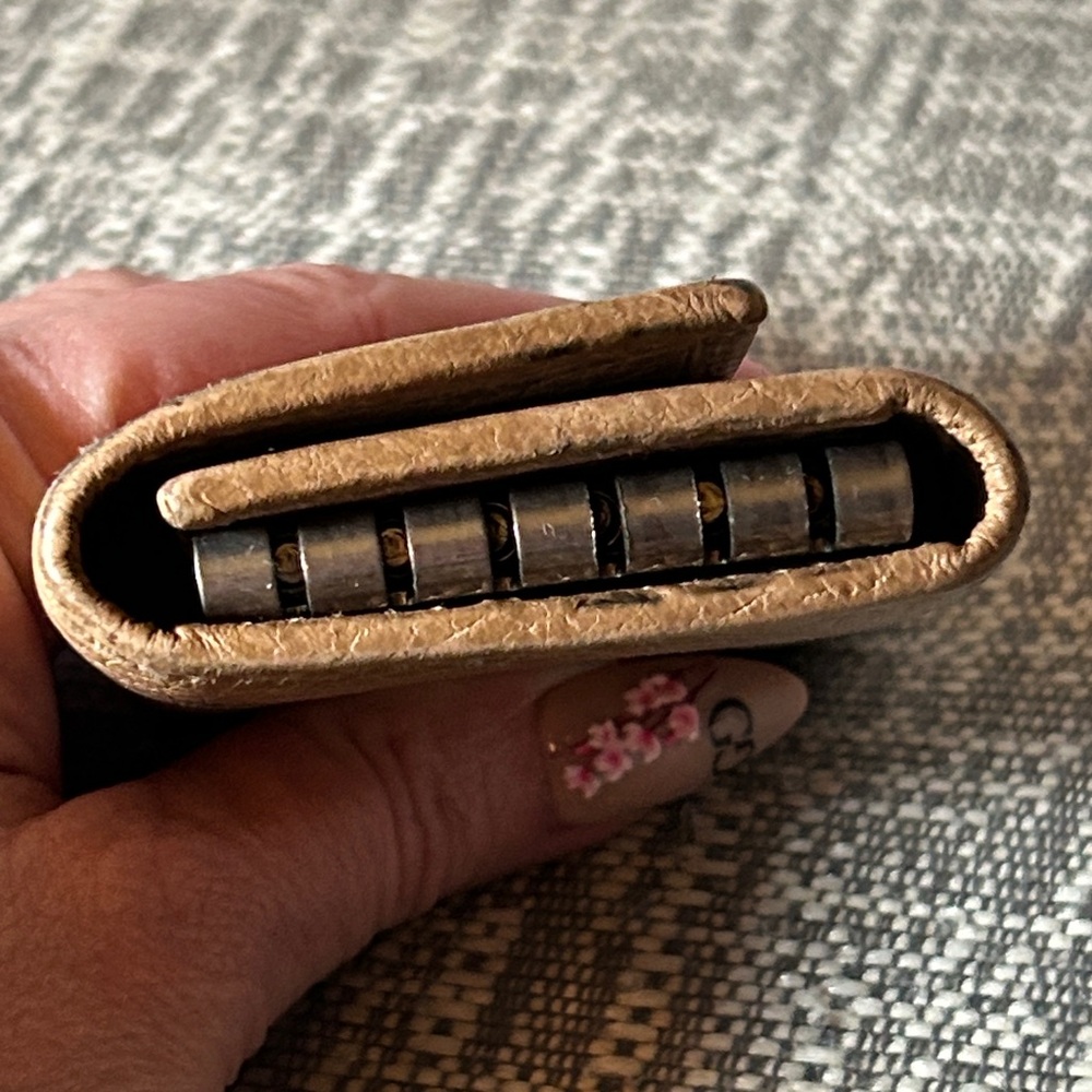 371. Gucci GG Marmont Leather Key Case - Picture 4 of 8